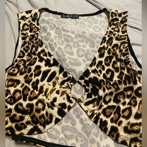 Just Quella Animal Print Sleeveless Crop Top With O Ring